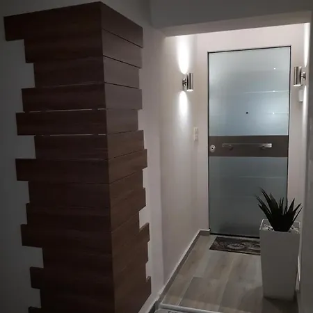 Appartamento Studiosbank Nikom Bb *